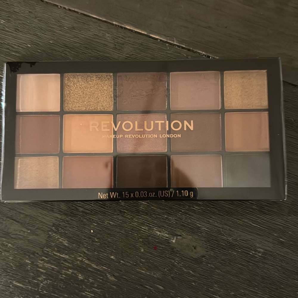 Eye Shadow Pallet NWT
